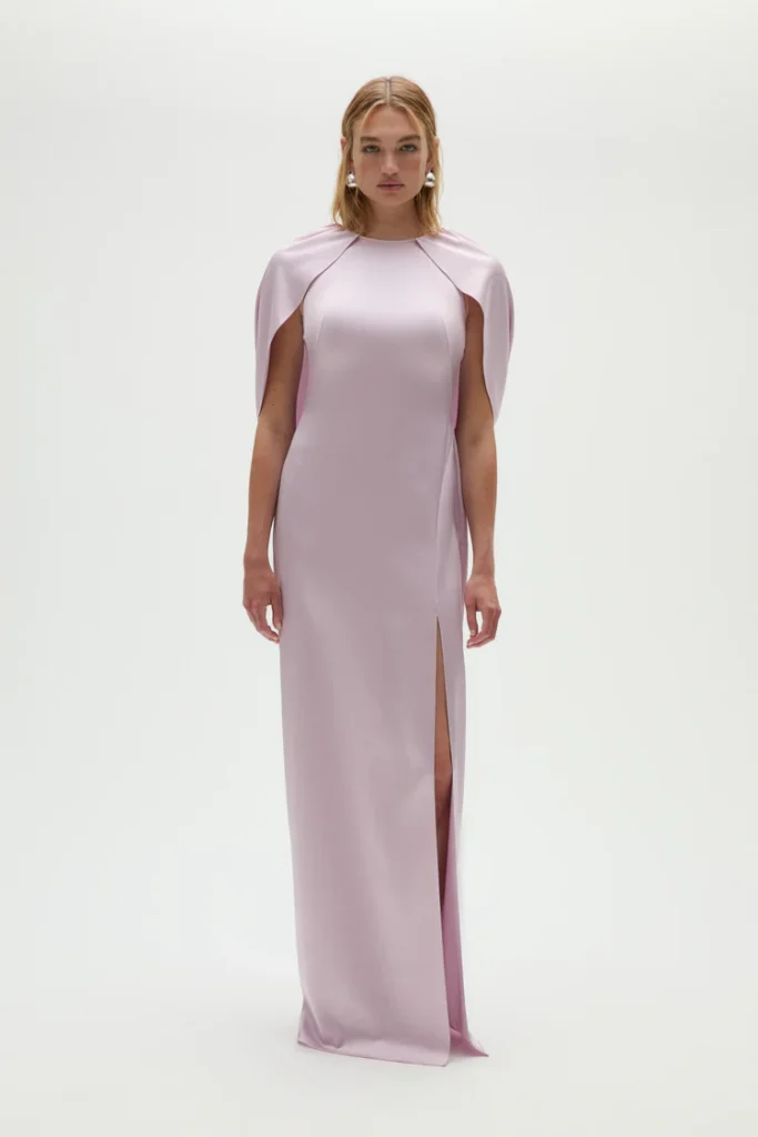 Outfits for Grooms Mum