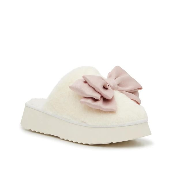 Bridal shower pajamas, robes and slippers: Mia white bow slippers